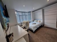 Sunny Waves - B&B Northampton