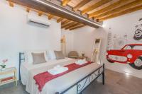 Modena's Graffiti House in the Heart of MoVida - B&B Modena