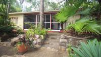 Moana Cottage, Stroll To Horseshoe Bay Beachfront - Chambres d’hôtes