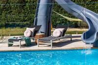 Paradise By The Bay - Gas Heated Pool, Spa & Waterslide - B&B Rye