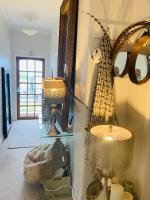 Wonderwall - Huge City garden room in luxury house - free parking - Ferienwohnung