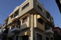 Prism Studios free private parking - B&B