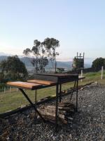 Estudio con vistas a las montañas
