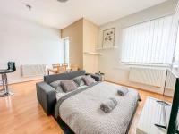 Apartmán Suro I Garage parking 24/7 self check-in - B&B Banská Bystrica