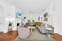 Historic El Cid with Guest Cottage & Tropical Pool - B&B West Palm Beach