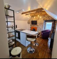 Attic Studio 1st Floor with Private Facilities