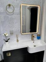 Newly Renovated Studio in Center - B&B