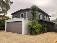 Fully Equipped Beachhouse - B&B Ocean Grove