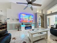 Disney 4m Private pool & spa themed game room free snacks - B&B Orlando