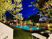 Dimitra's Maisonette at Rafaella Resort - B&B
