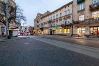 Alfa Apartments Ivana Franka 35 - Bed and Breakfast Lviv