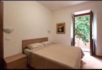 Apartamento de 1 dormitorio con balcón