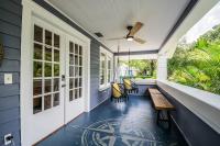 C'est La Vie - make memories at our cozy bungalow - B&B St. Petersburg