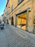 Antica Residenza del Corso Viterbo appartamento Vittorio Emanuele - centro storico - B&B Viterbo