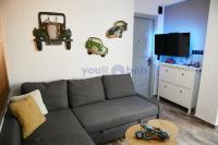 Charlotte Townhouse - Ferienwohnung Komotini