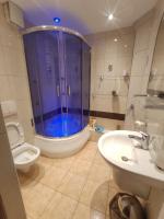 Basic Driepersoonskamer met Gedeelde Badkamer