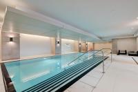 Yorkville Plaza Suites - Pool & Hot Tub - Chambres d’hôtes Toronto