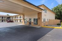 Quincy INN and Suites - B&B Quincy