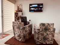 Machala cómoda suite privada con parqueo en urb - B&B