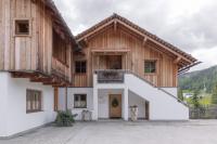 Chalet Ciasa Tino & Sara - BelaVal Apartments - Chambres d’hôtes Corvara in Badia