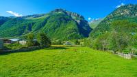 Camera Familiare con Vista Montagna