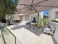 Sunset Family House in Bibinje on the Beach - Bed and Breakfast Bibinje