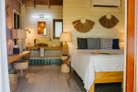 Tranquilseas Boutique Eco Resort & Dive Center - B&B West End