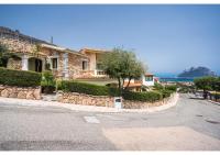 Villa Laura - Elegant Sea View Retreat - Ferienwohnung Porto San Paolo
