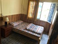 Queen Room with Shared Bathroom