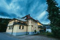 Am Fuße der Burg - Bed and Breakfast
