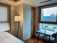 Spacious & Modern Family Retreat - B&B