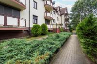 Jasny Dwupoziomowy Apartament we Wrocławiu by Noclegi Renters - B&B