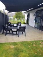 Modern Family Pad In Cromwell - B&B Cromwell