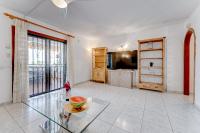 Apartment with pool view - Bed and Breakfast Los Cristianos