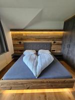 One-Bedroom Apartment with Balcony