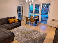 Premier Apartment - Ferienwohnung Banja Luka