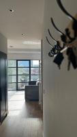 London City Island 1 Bedroom Luxury Apartments, Private Balcony - Bed and Breakfast