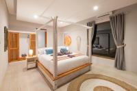 Superior Room with Pool View 2