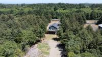 Ocean Front! Walk to Beach, Fenced Yard, Vacation Beach House - B&B Ocean Shores