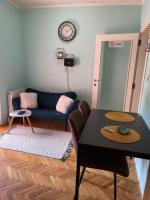 Apartman CENTAR 021 - Ferienwohnung Novi Sad