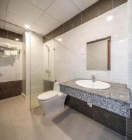 Lotus Rock Hotel DN - by BAY LUXURY - B&B Da Nang