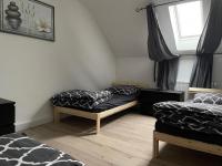 5 Betten - 2 Zimmer, Küche, Diele, Bad - Rudolfstraße 0301 - Ferienwohnung Wuppertal