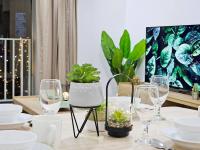 Klang Big Group 10pxs Bayuemas The Tresor Netflix - B&B Pelabuhan Klang