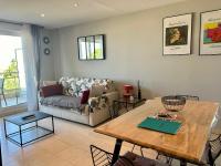 Joli 2p climatisé dans résidence calme et securisée avec piscine - B&B Antibes