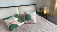 2 bedroom Mountain view cozy family flat - B&B Chiang Mai