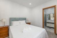 Casa das Dognas with Private Pool & Garden - Castelo de Paiva, by Hopstays - Chambres d'hôtes Sobrado