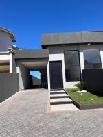 Casa no condomínio morada da praia - B&B Bertioga