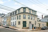 Large Bi-level Apartment in Heart of Manayunk - B&B Bala-Cynwyd