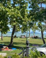 Villa Szilvia 5 Schritte zum Strand - B&B Balatonfenyves