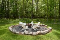 Hot Tub & Fire Pit! Eclectic Ulster County Cabin - B&B Pine Bush